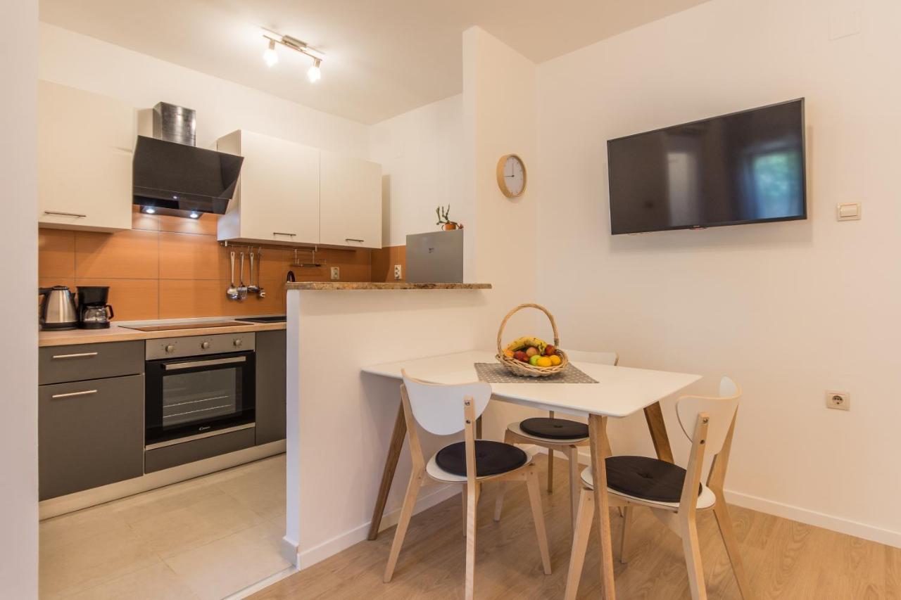 Piccola Pineta Appartement Pula Buitenkant foto