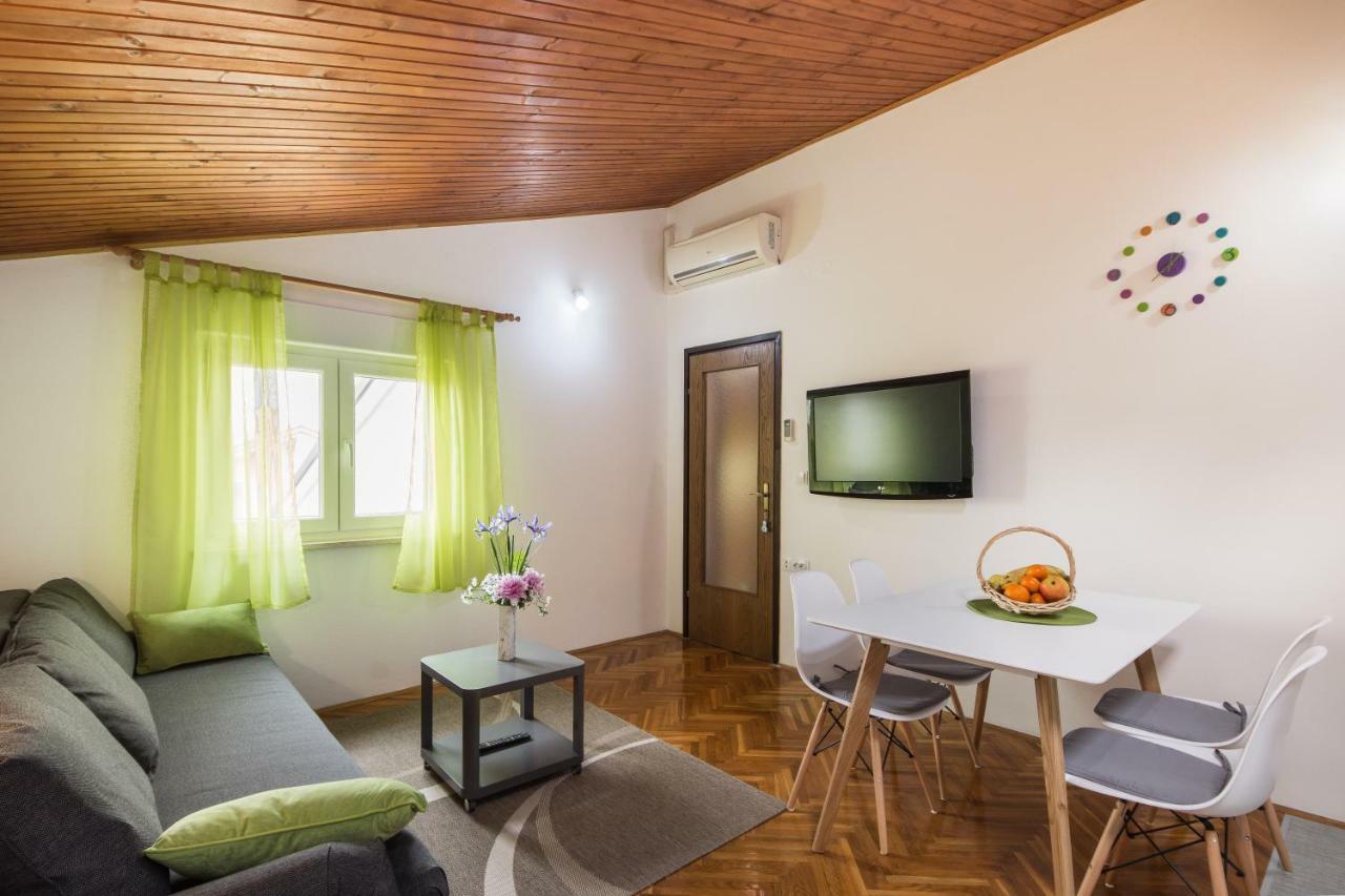 Piccola Pineta Appartement Pula Buitenkant foto