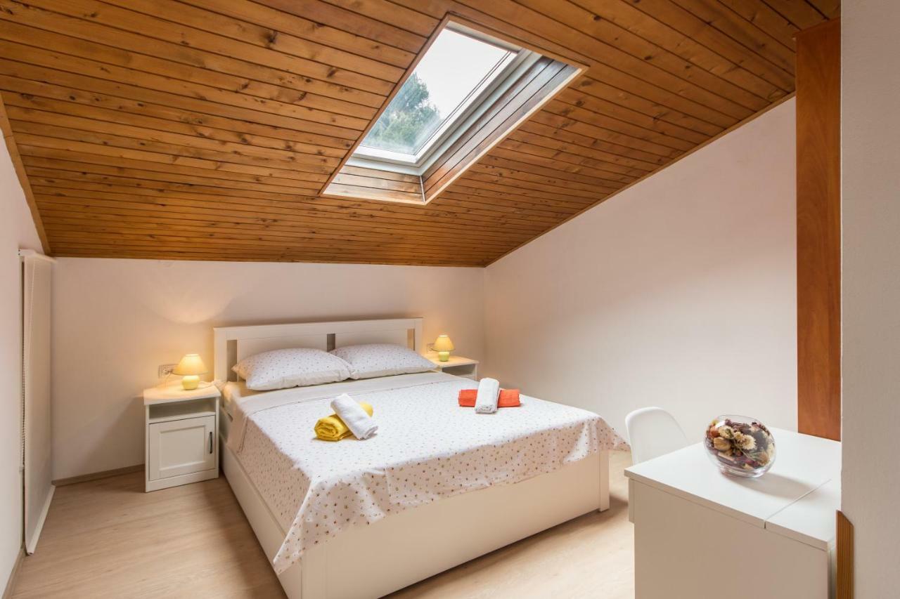 Piccola Pineta Appartement Pula Buitenkant foto